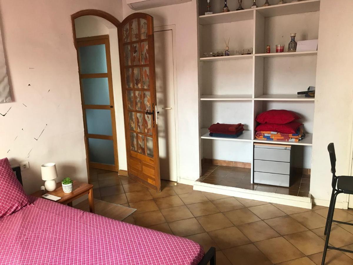 Chambre Climatisee Avec Sdb Privee Dans Une Villa Avec Piscine Ouverte D'Avril A Mi Octobre Marseille Kültér fotó